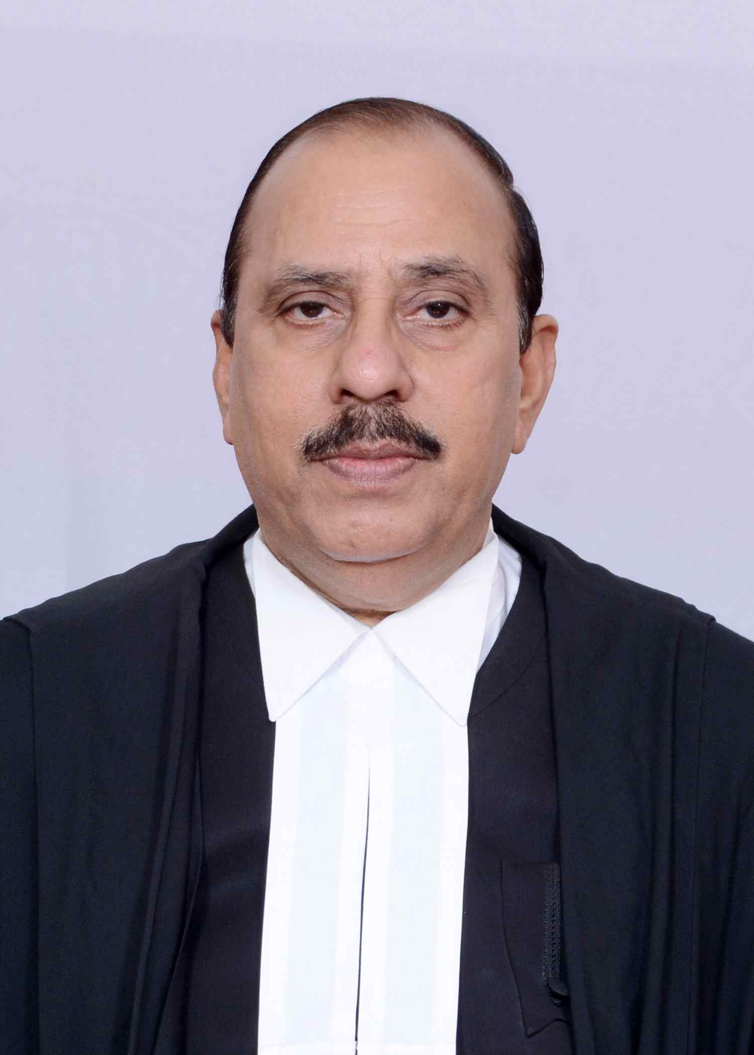 Justice Shashi Kant